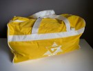 Ubrukt gul sports bag - C Bags DK Esbjerg/ G-Sport, 1970/80 tallet thumbnail