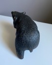 Sort skogsbjørn håndlaget trefigur  thumbnail