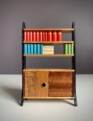 Lerro/ Lundby dukkehus møbler tilbehør 1:18 - reol bokhylle 1950/ 60 tallet thumbnail