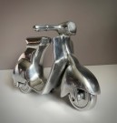 Scooter/ moped - pyntegjenstand dekor i forkrommet metall/ aluminium thumbnail