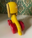 Trekkleke gul hund treleke Brio Sweden 1970-tallet thumbnail