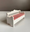 Lundby dukkehus møbler tilbehør 1:18 - hvit benk/ kjøkken sofa (3141) 1980 tallet thumbnail