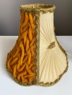 Kitsch bordlampe i tre med skjerm, trefigur/ rådyr - Kåre Nilsen Norge 1950 tallet thumbnail