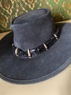 Crocodile Dundee Style Waratah hatt i sort semsket skinn med crocband/ krokodille bånd str 56 - Cutana design Australia thumbnail