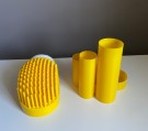 Skole rekvisita blyantholdere i gul plast - 1980 tallet thumbnail