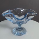 Signert skål med stett i lyseblått kunstglass - Elis Bergh KOSTA Sverige 1942  thumbnail