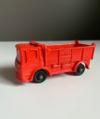 TOMTE bil rød Leyland Tipper lastebil modell no 750/ 26 - Lærdal Stavanger Norway 1970 tallet thumbnail