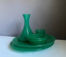 Vase, fat, skål og beger i jadegrønt kunstglass -  Hadeland glassverk 1970 tallet thumbnail
