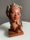 Kvinnebyste/ figur i keramikk/ terrakotta - 1950/60 tallet thumbnail