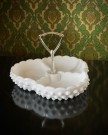 Hobnail pattern glass serveringsskål/ fat i melkehvitt opaline pressglass - Fenton Art Glass Company USA 1970 tallet thumbnail