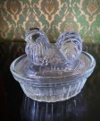 Påskedekor godteri/ snope skål med lokk høne i transparent pressglass  thumbnail