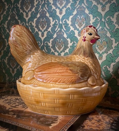 Påsedekor klassisk brun egghøne potters chicken glasert steingods Sadler England