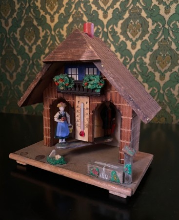 Kitsch dekor værhus værstasjon barometer German Tyskland 