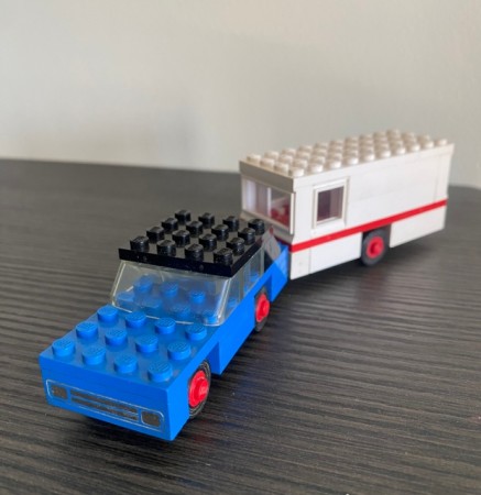 LEGO Camper-sett blå bil og campingvogn Legoland 656 i original eske og byggeinstruksjon lansert 1974