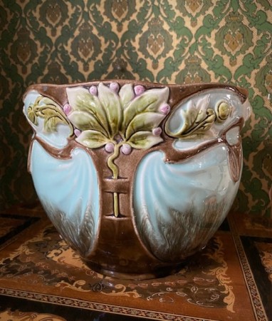 Stor Art nouveau jugend Majolica potteskjuler/ blomsterpotte i glasert keramikk 1900-tallet