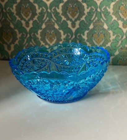 Skål/ bolle i turkis blått pressglass 1950/ 60 tallet