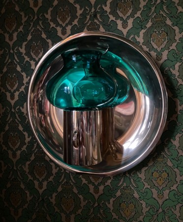 Vegghengt lysestake telysholder messinglykt lysskjold med grønn glasskuppel Håndlaget Norway Candle Design 1970-tallet