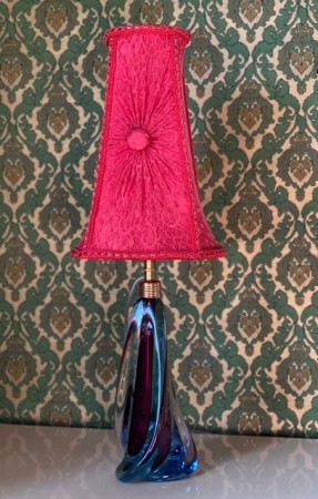 Bordlampe i blå/rosa/klart kunstglass med skjerm - Murano Italia 1960/ 70 tallet