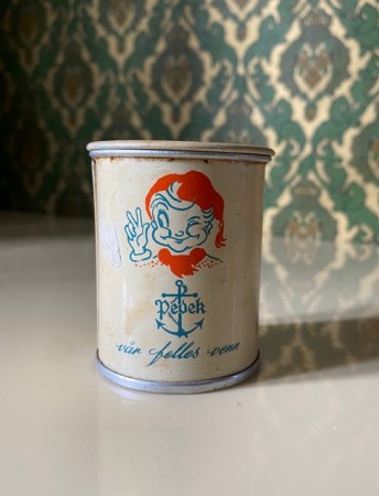 Reklame Pedek beholder for brukte barberblader - Petersen & Dekke Tricotagefabrik Bergen Norge 1940/50 tallet