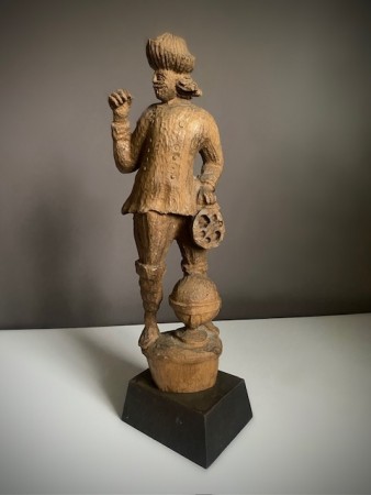 Stor middelalder treskulptur museumskopi - Omtvedt Treskjærerverksted Rauland Norge