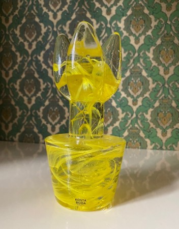 Flower Power yellow tulip gul tulipan blomst i kunstglass - Ulrica H. Vallien Kosta Boda Sweden Sverige 2007