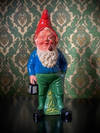 Klassisk Tysk Heissner gnom/nisse i glasert keramikk