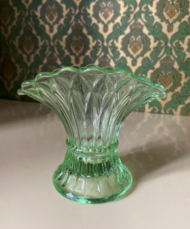 Wheatsheaf uranium lys grønn vase i Art Decostil 3174 Bagley & Co England 1950/60-tallet