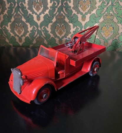 Falcks redningskorps rød kranebil modellbil blikkleke Tekno Denmark 1930-1955